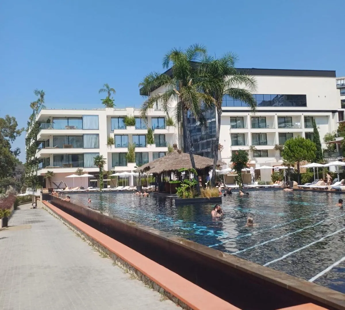 Liv Luxury Apartment Marina Bay Resort Vlore