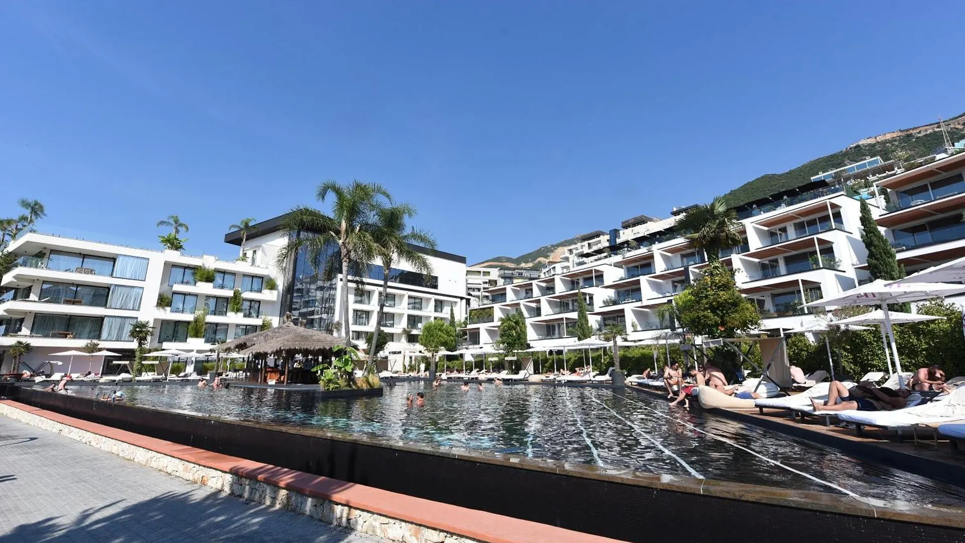 Liv Luxury Apartment Marina Bay Resort Vlore