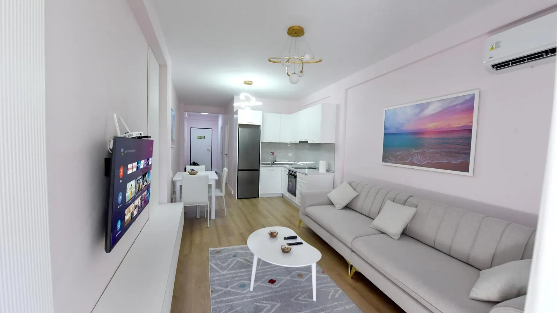 Liv Luxury Apartment Marina Bay Resort Vlore