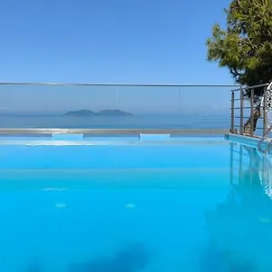 Dena Vlore